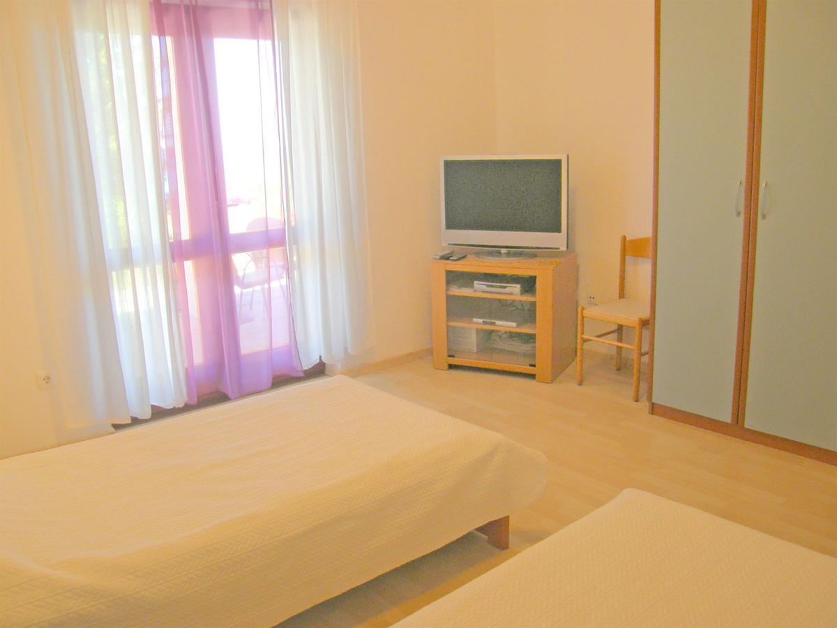 Apartments Rina プリモシュテン エクステリア 写真